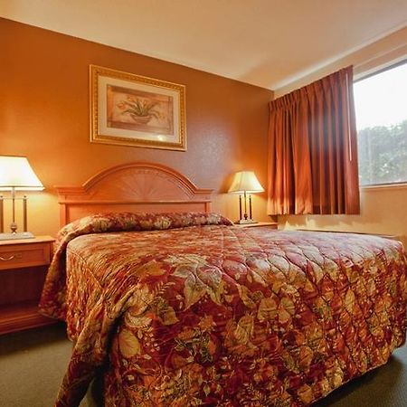 Rodeway Inn Auburn - Seattle Екстериор снимка